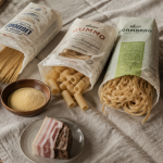 Pates italiennes marques artisanales en paquets sur table